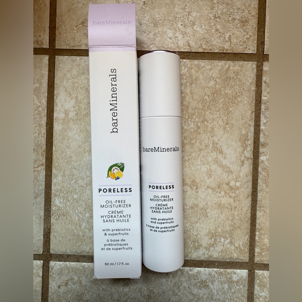 SOLD     bareMinerals Poreless Oil-Free Moisturizer - BNIB